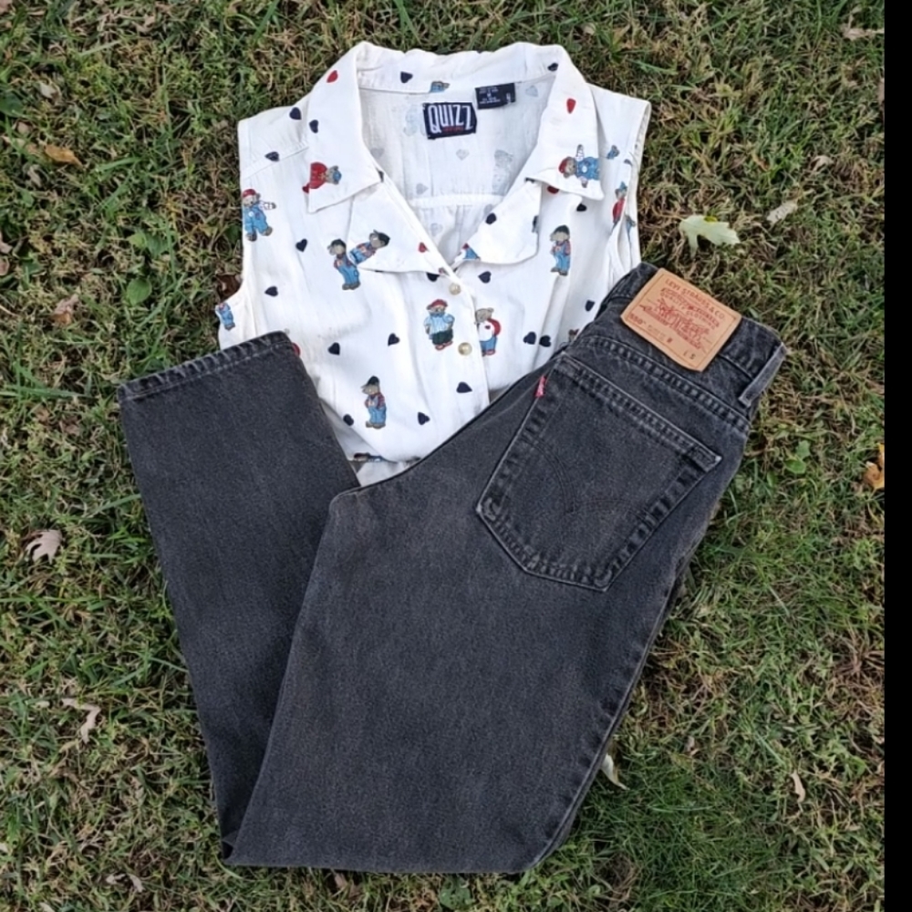 Vintage Black Levi's High Waist Rise Jeans Size 29